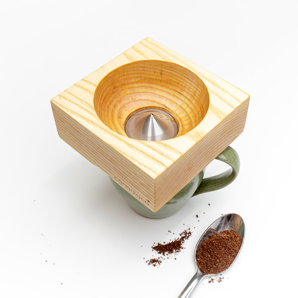 
                
                    Load image into Gallery viewer, Canadiano Wooden Pour-Over Coffee Maker
                
            