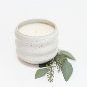 
                
                    Load image into Gallery viewer, Wavy Speckled Clay Hand Poured Candle
                
            